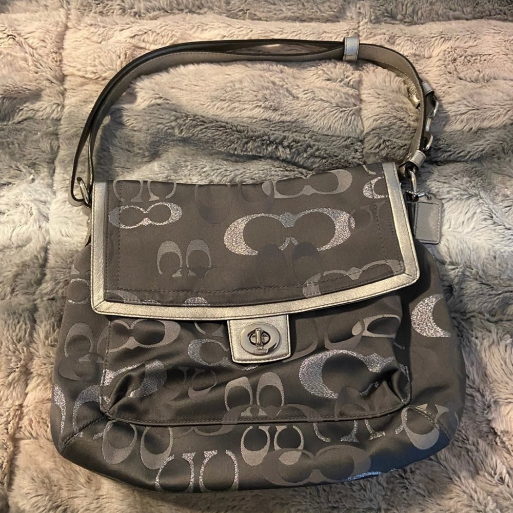 Authentic Coach Signature "C" Vintage Purse